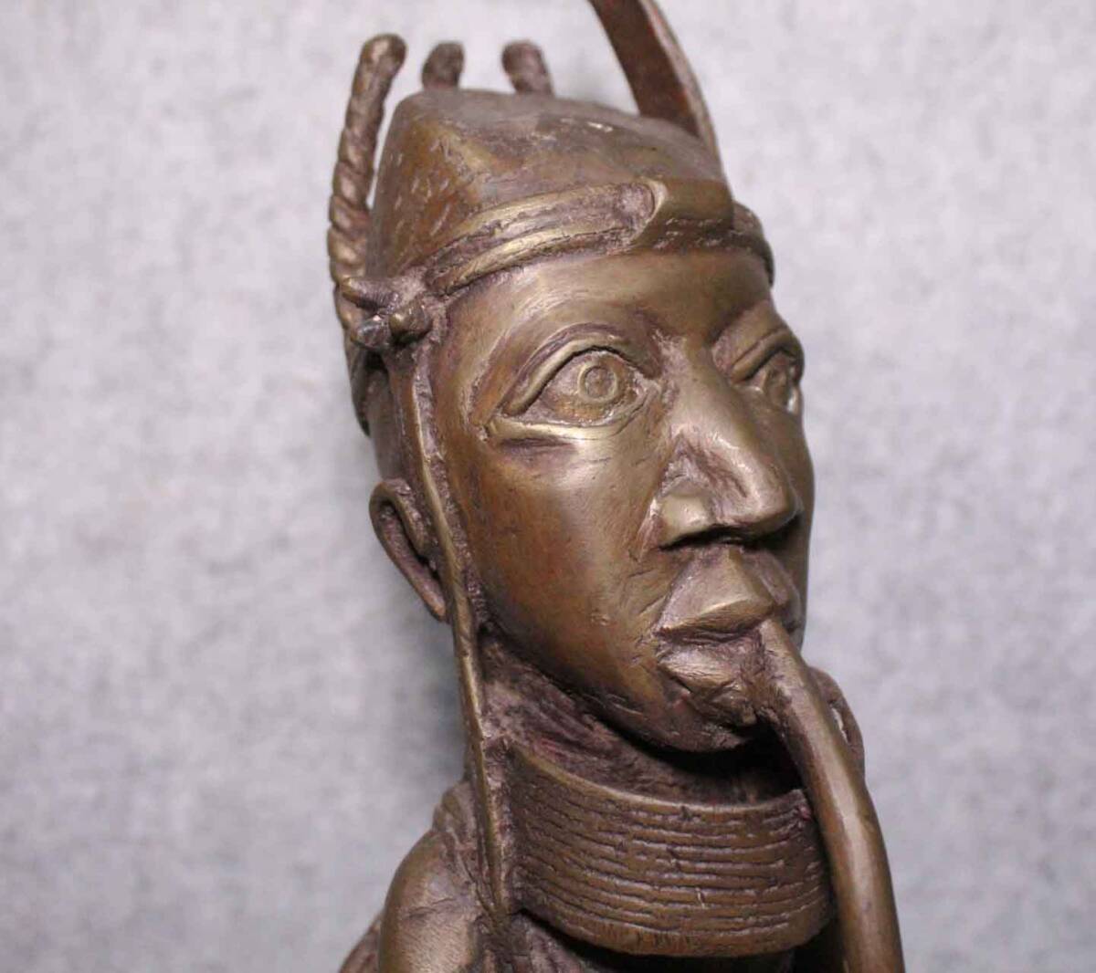 金属工芸◆銅像　部族　置物◆34cm アジア　アフリカ　パイプ　ラッパ　ホルン ブロンズ像　bronze_画像6