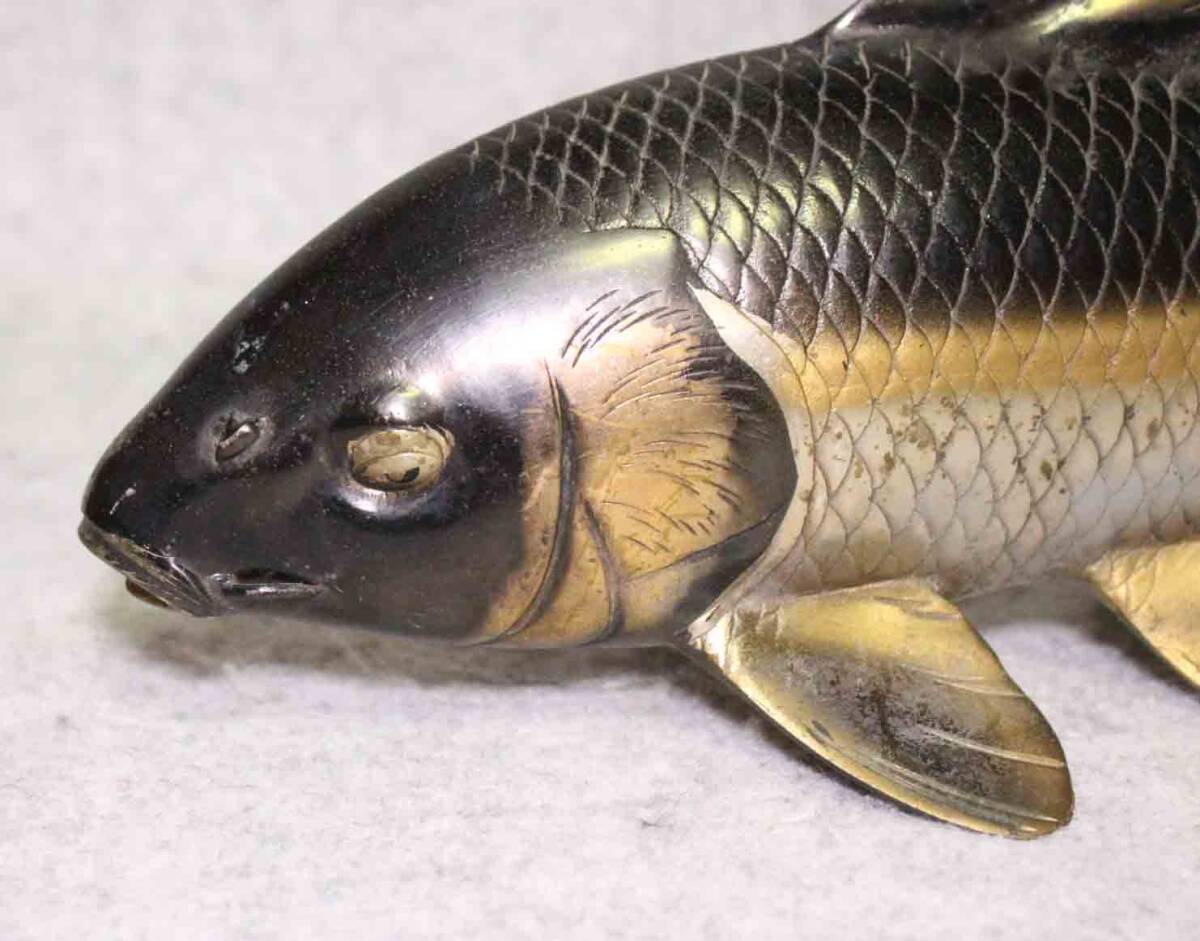 金属工芸◆置物　黒鯉　29cm 在銘◆芳山　銅製　ブロンズ像　コイ　bronze Carp_画像2