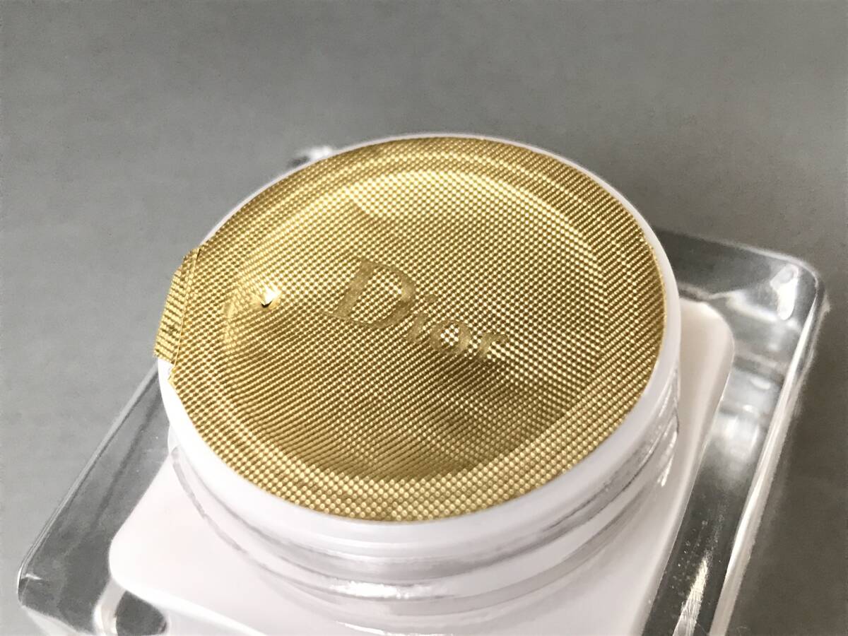  ★ Dior ディオール プレステージ ホワイト ラ クレーム ルミエール　クリーム 15ml サンプル 試供品 未使用 定形外340円 ★_蓋にごく僅かな穴がございます。