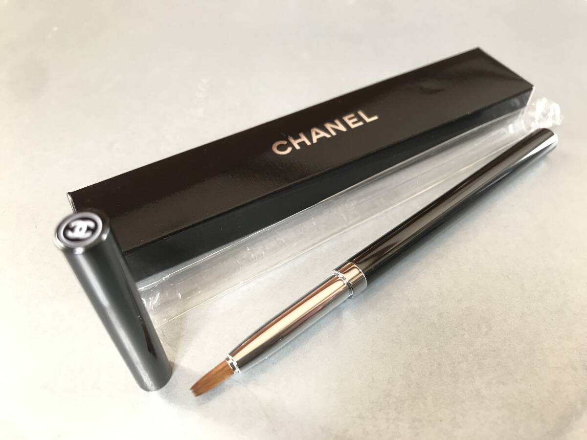 * CHANEL Chanel lip brush make-up brush brush Novelty not for sale unused outside fixed form 120 jpy *
