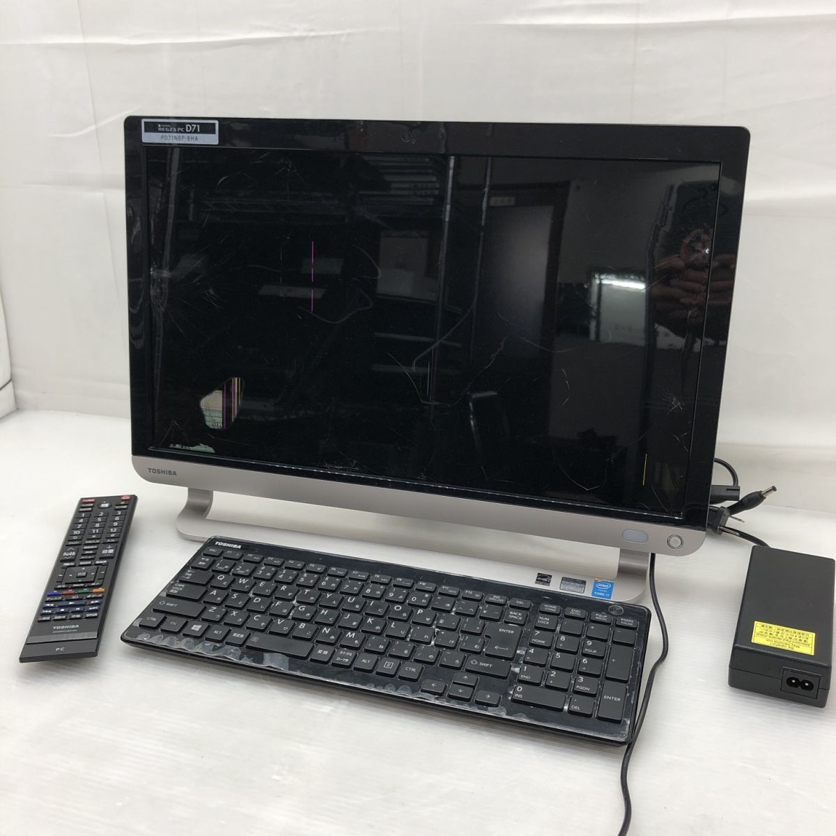 【ジャンク】 TOSHIBA dynabook REGZA PC D71/NB PD71NBP-BHA Core i7-4.5世代（シール判断） メモリ8GB 21インチ T010030【訳アリ】_画像1