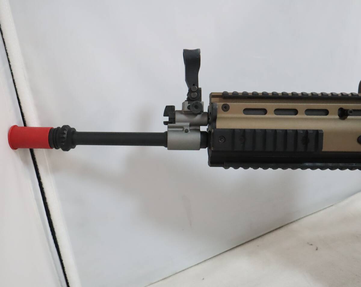 30 18禁◆東京マルイ◆電動ガン◆FN HERSTAL BELGIUM/B0897/MK16 MOD0/CAL.5.56MM/スカー◆ブラウン系◆ホロサイト/マガジン付き_画像5