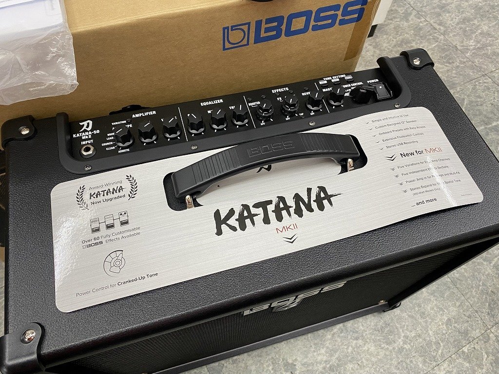 ■展示品【BOSS ボス KATANA-50 MkII 10種類 サウンド搭載 12インチ(30㎝)カスタム・スピーカー搭載 コンボ・アンプ 取説 保証書付き】SH-1の画像3