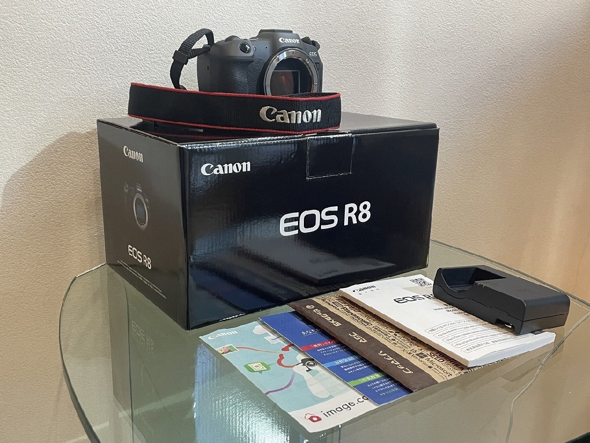 ★未使用級！【Canon EOS R8 ボディー クリエイティブフルサイズ デジタル一眼ノンレフレックス 購入日2023/12 大手量販店保証1年】NA00921