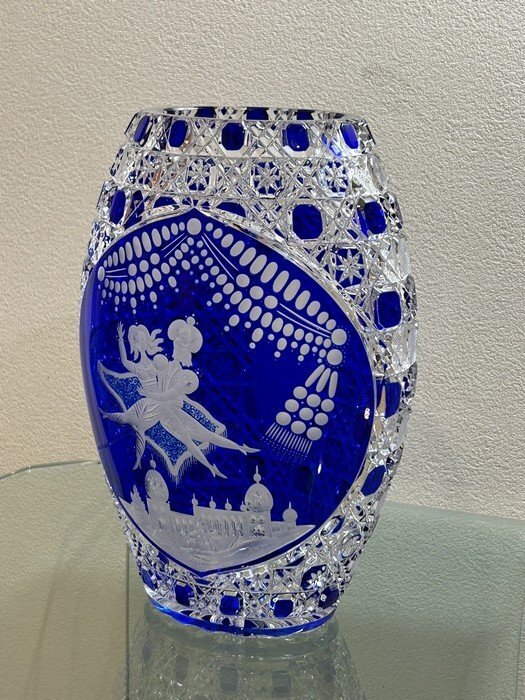 #未使用級【極美品 Meissen Crystal Vase マイセン クリスタル 色被せ花瓶 切子 花器 アラビアンナイト 欧州ガラス工芸】NA01071の画像3