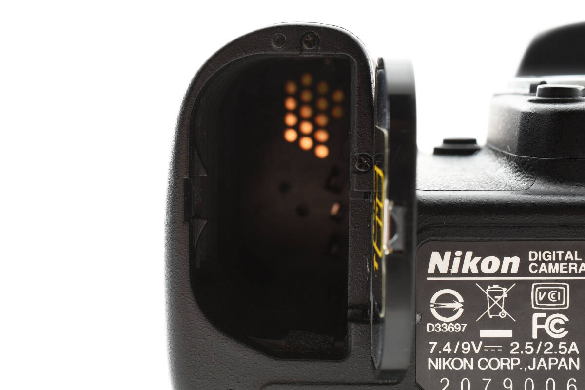 Nikon ニコン D80 デジタル一眼カメラボディ 2093908 B2_画像9