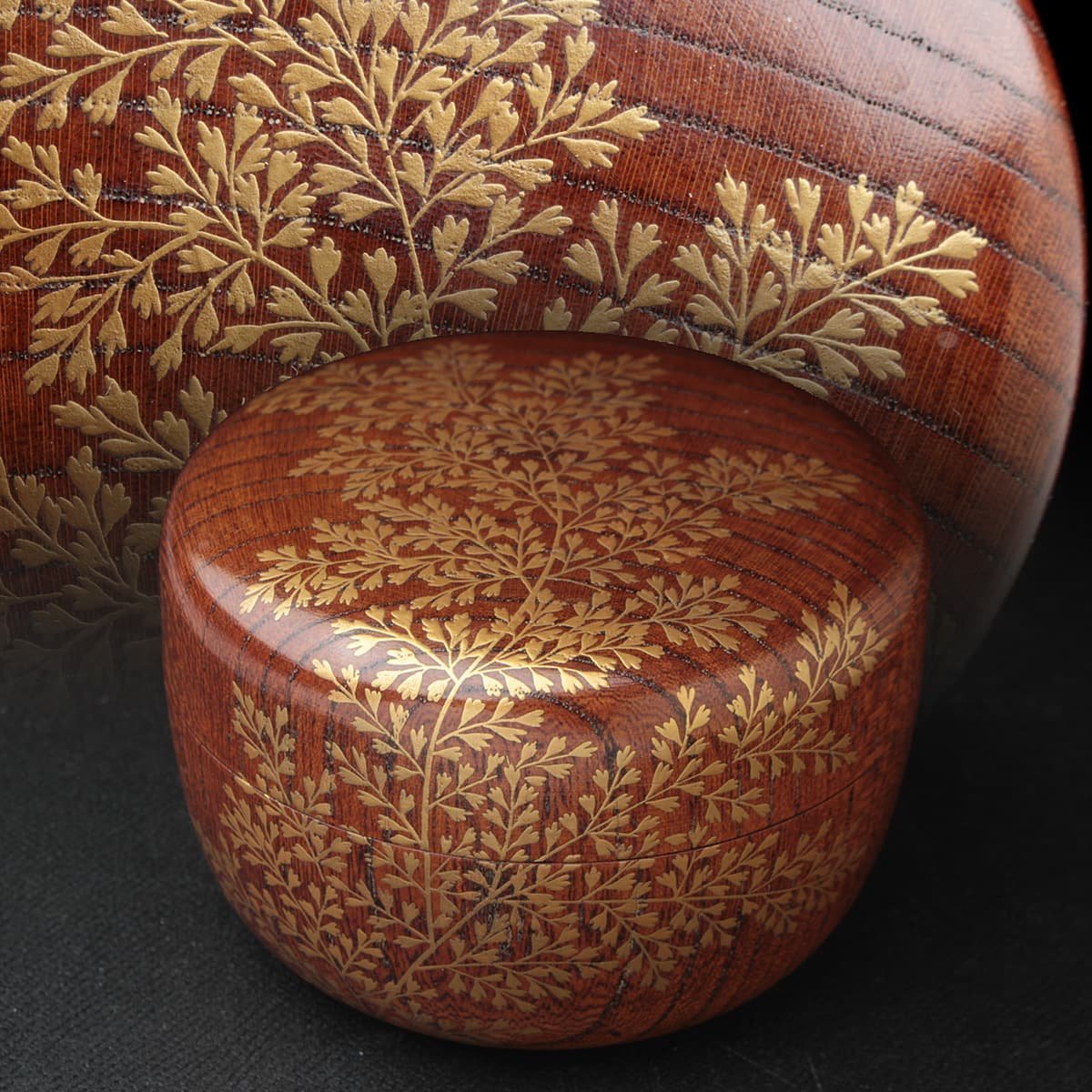 JK007 茶道具 欅木地 羊歯蒔絵平棗・歯朶金蒔絵棗 径7.8cm 重51g・蒔絵なつめ_商品詳細もご覧ください