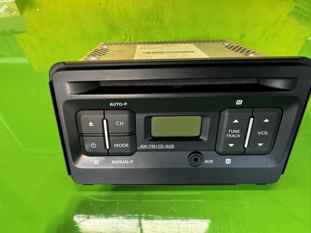 (41) (32) スズキ純正 CD/AUX Clarion PS-3567 39101-63R00の画像3