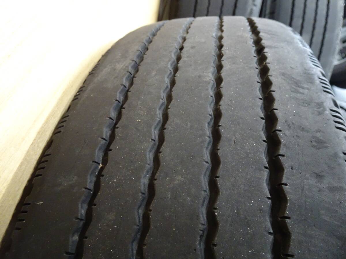 【344】 205/70R16 111/109 タイヤ 4本 ヨコハマ RY108 ホイール付 TOPY KV 16×5.5J 85-8 6穴 エルフ シングルタイヤ_画像3