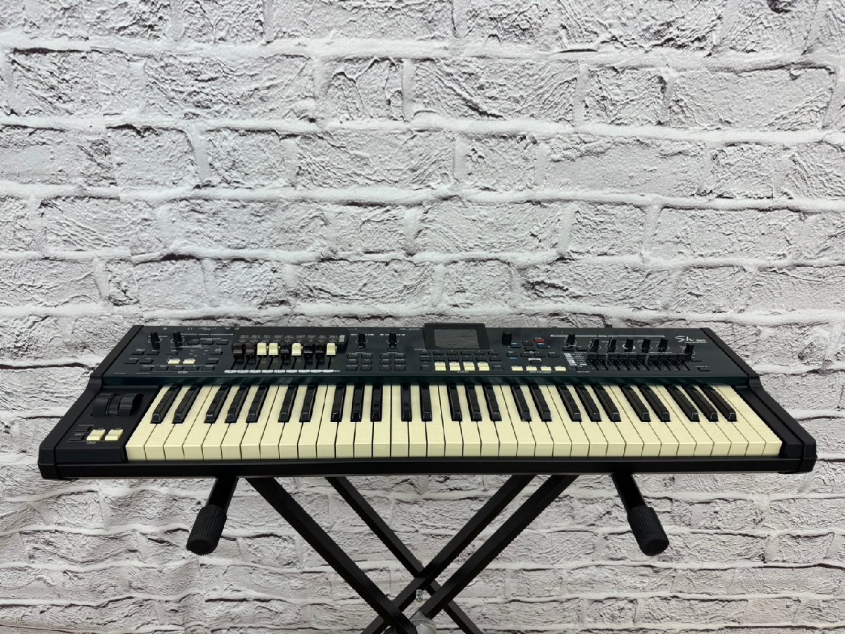 □t2597 中古★hammond ハモンド  SK PRO 61 ステージキーボードの画像2