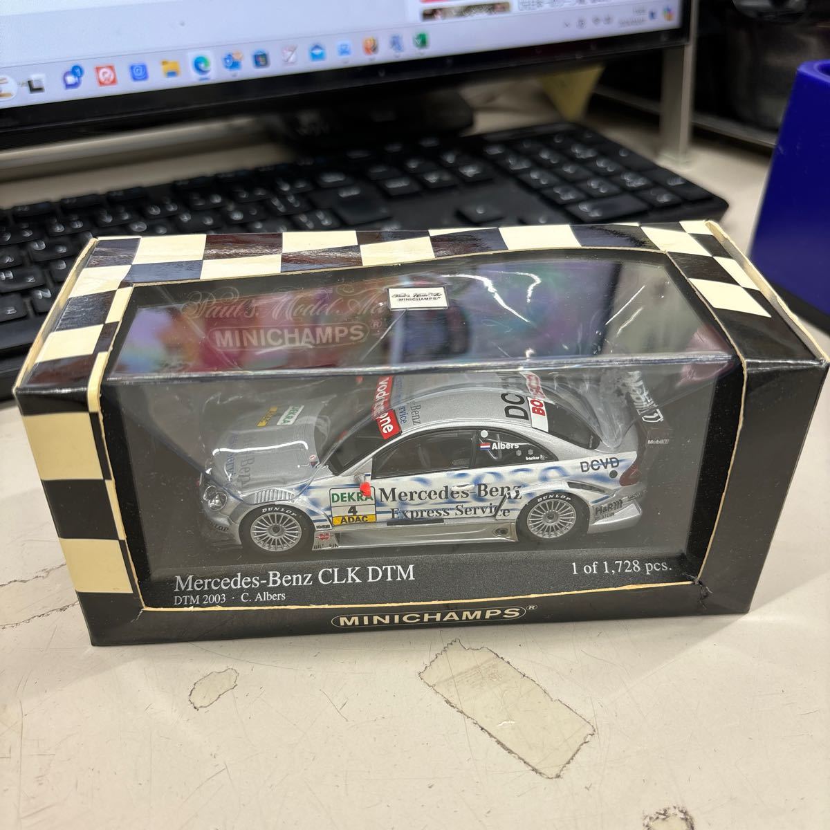 19【未使用】MINICHAMPS メルセデスベンツ CLK DTM 1/43_画像1