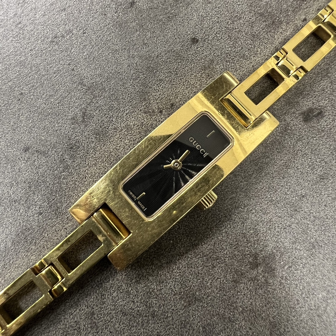 【動作未確認】GUCCI グッチ 時計 ゴールド 3900L クォーツ quartz スクエア 中古_画像7