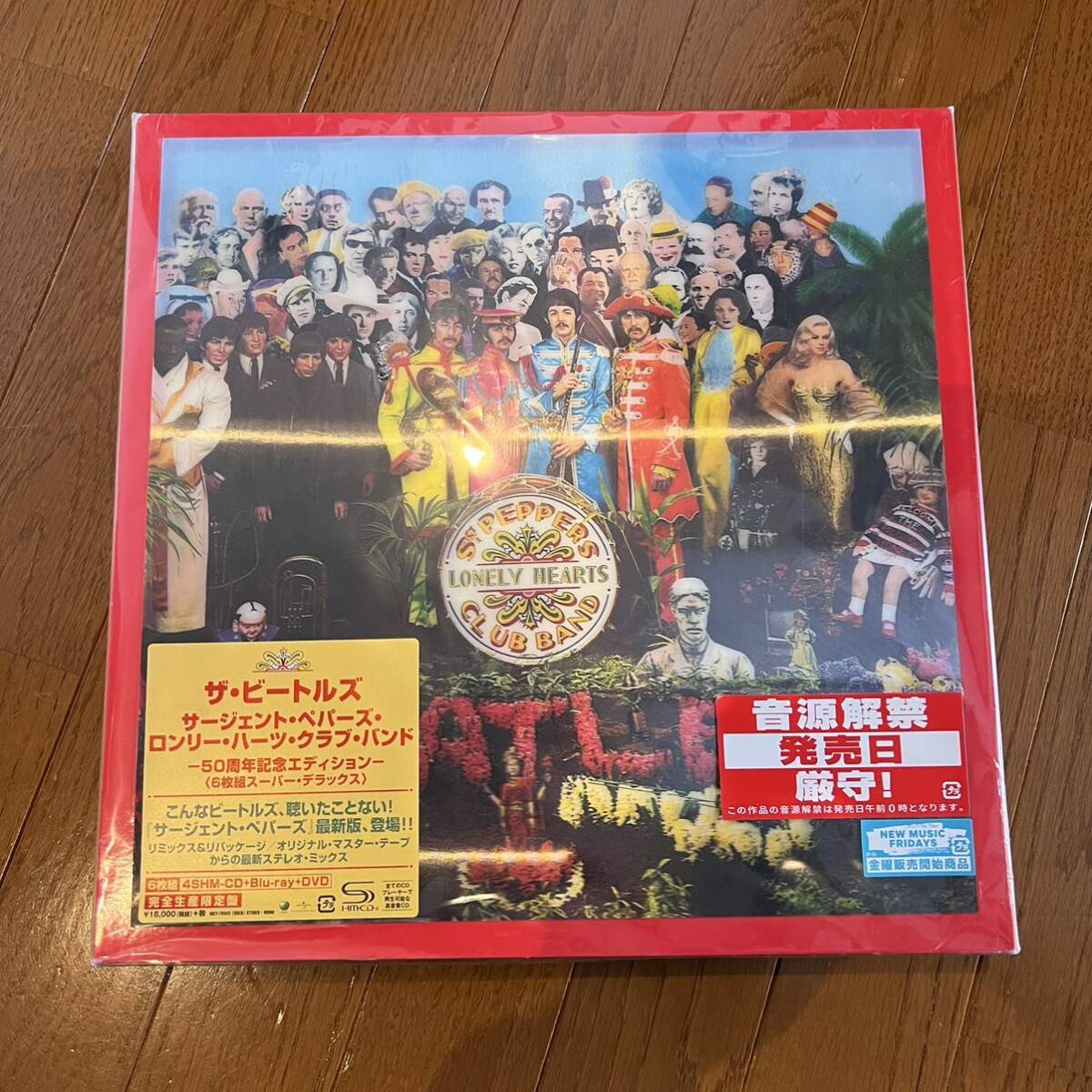 4SHM-CD+Blu-ray+DVDBOX/50周年　ザ・ビートルズ / サージェント・ペパーズ・ロンリー・ハーツ・クラブ・バンド 　50周年記念エディション_画像1