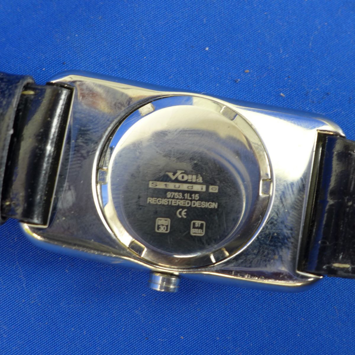 内S7524【即決】【電池入替/動作確認済】Voila ヴォアラ クオーツ腕時計 9753.1L15_画像5