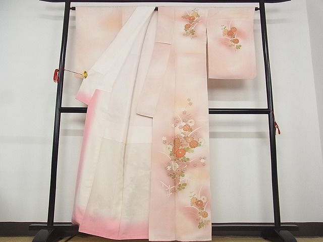 平和屋-こころ店■訪問着　駒刺繍　枝花文　暈し染　金彩　着丈159.5cm　裄丈66.5cm　正絹　逸品　1B-wt2141_画像2