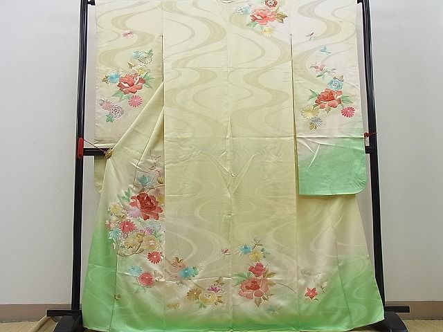 平和屋野田店■豪華振袖　総刺繍　流水花車文　暈し染め　金彩　逸品　n-cw1096_画像1