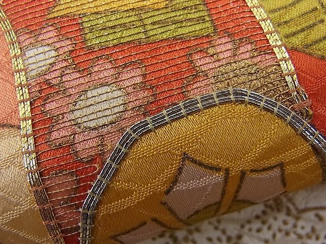 平和屋川間店■訪問着　駒刺繍　御所車鼓花文　暈し染め　金彩　逸品　n-mz6009_画像6