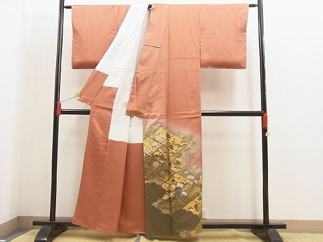 平和屋野田店■豪華色留袖　松皮菱吉祥花文　暈し染め　金彩　逸品　未使用　n-ne3509_画像3