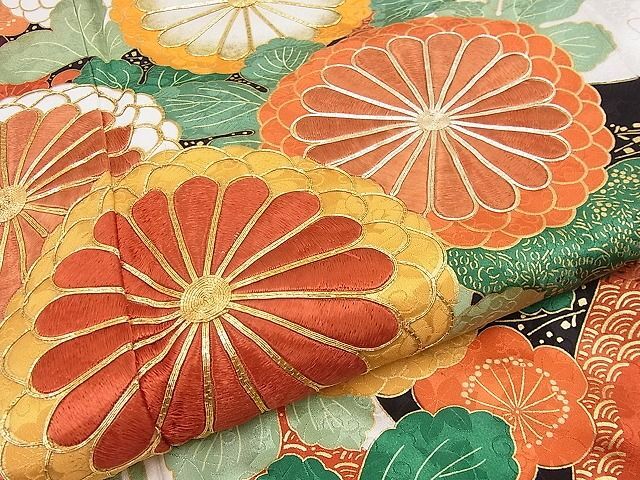 平和屋野田店■豪華振袖 駒刺繍 流水菊梅文 金彩 逸品 n-hj8882の画像7