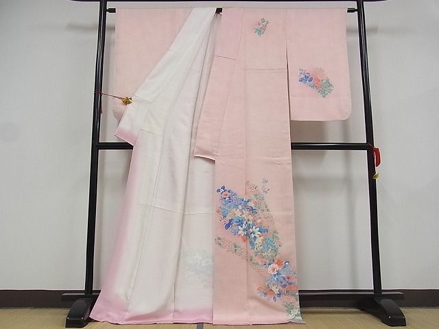 平和屋-こころ店■訪問着　草花文　暈し染　正絹　逸品　AAAC4729Bwt_画像2