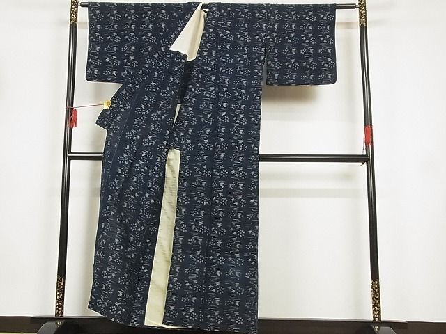 平和屋-こころ店■森山虎雄 久留米絣 単衣 正藍 舞蝶文 綿 逸品 AAAC6419Ackの画像3