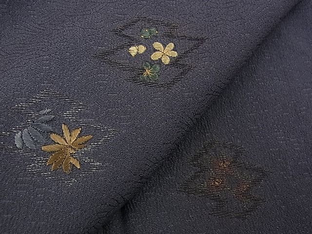 平和屋川間店■豪華色留袖　刺繍　松皮菱花文　金糸　逸品　n-kg3021_画像7