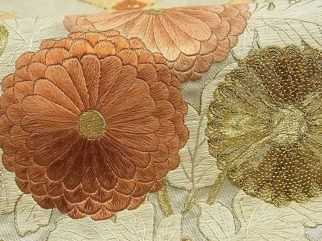 平和屋川間店■太鼓柄袋帯　駒刺繍　草花文　金銀糸　正絹　逸品　B-mw1379_画像4