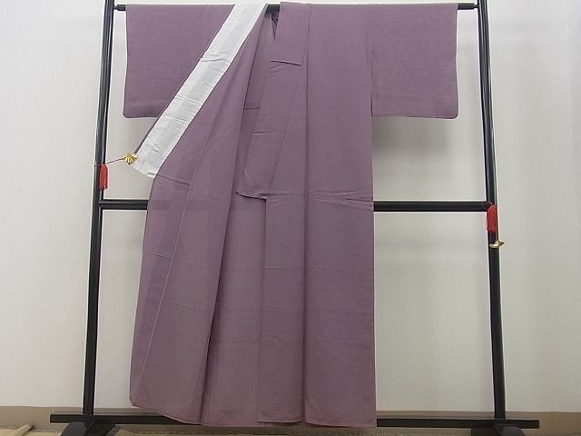 平和屋川間店■夏物　色無地　変わり絽　浅紫色　逸品　n-gh3104_画像3