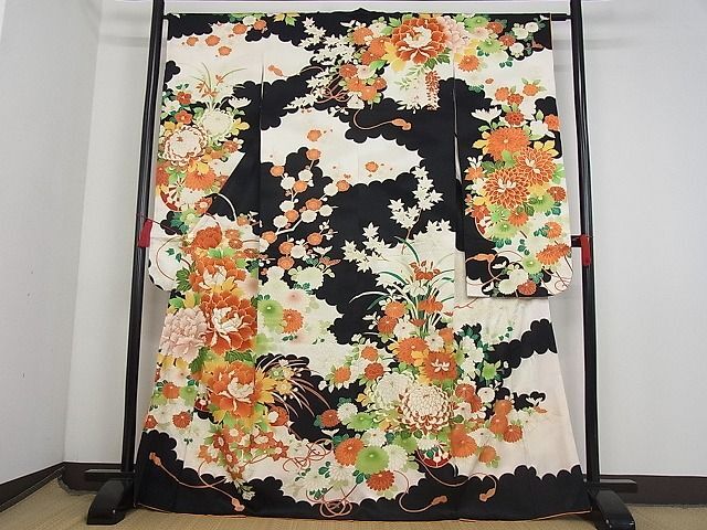 平和屋-こころ店■豪華振袖　駒刺繍　草花文　黒地　金彩　正絹　逸品　AAAC5355Bnp_画像1