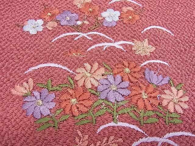 平和屋2■和装小物　半衿まとめて20点　刺繍　縮緬　無地　夏物含む　枝花　流水花文　花菱など　逸品　未使用　DAAB6078zzz_画像10