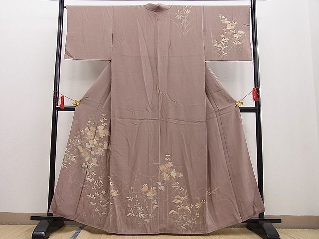 平和屋野田店■訪問着　刺繍　草花文　金彩　鬼しぼ縮緬　逸品　n-yc6330_画像1