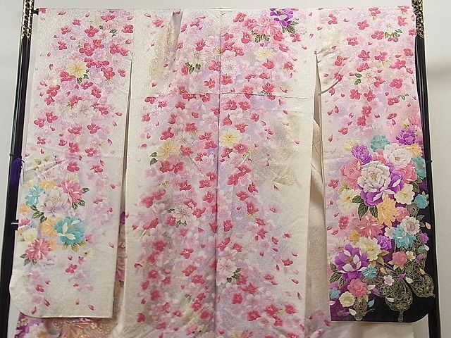  flat peace shop 1# gorgeous long-sleeved kimono .. flower butterfly writing .. dyeing gold silver . excellent article CAAA2039yc