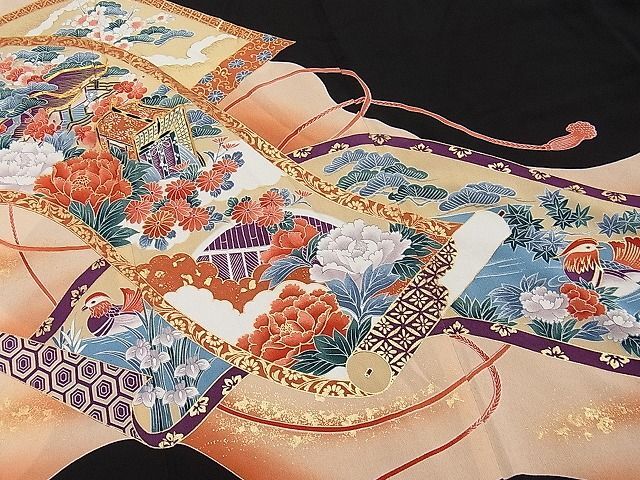 平和屋野田店■豪華黒留袖　駒刺繍　御所車風景花鳥文　逸品　n-yc6401_画像4