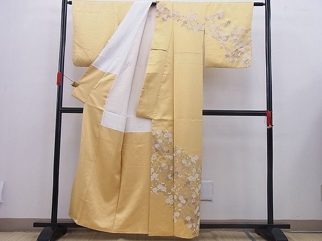 平和屋野田店■訪問着　駒刺繍　枝菊梅文　金彩　逸品　n-gh6769_画像2