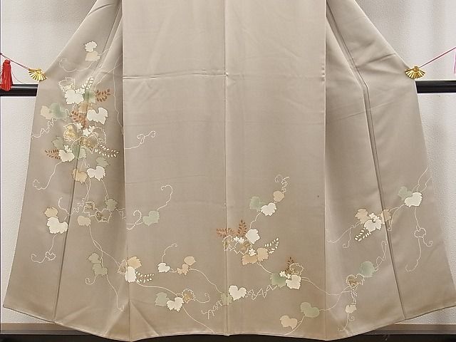 平和屋野田店■訪問着　駒刺繍　蔦の葉花文　金彩　大丸扱い　逸品　n-yc6613_画像3