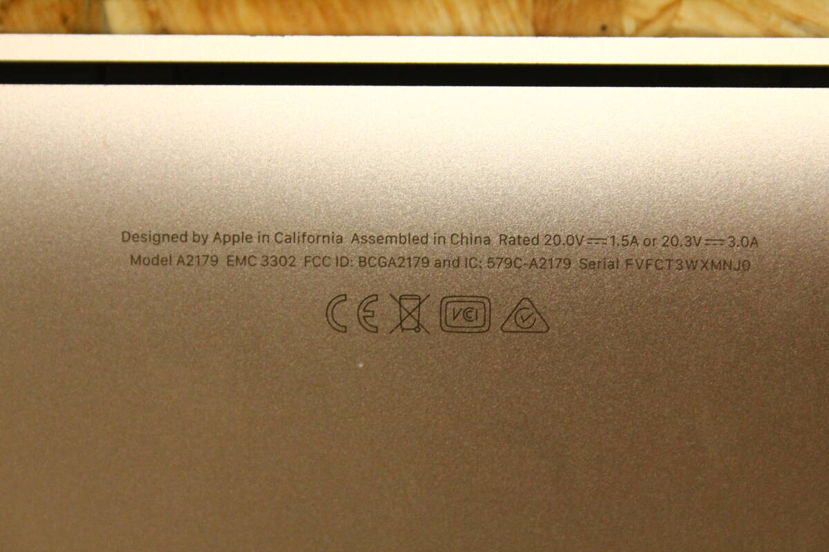 TH03209 Apple A2179 MacBookAir 通電不可 詳細不明 ジャンク品_画像8