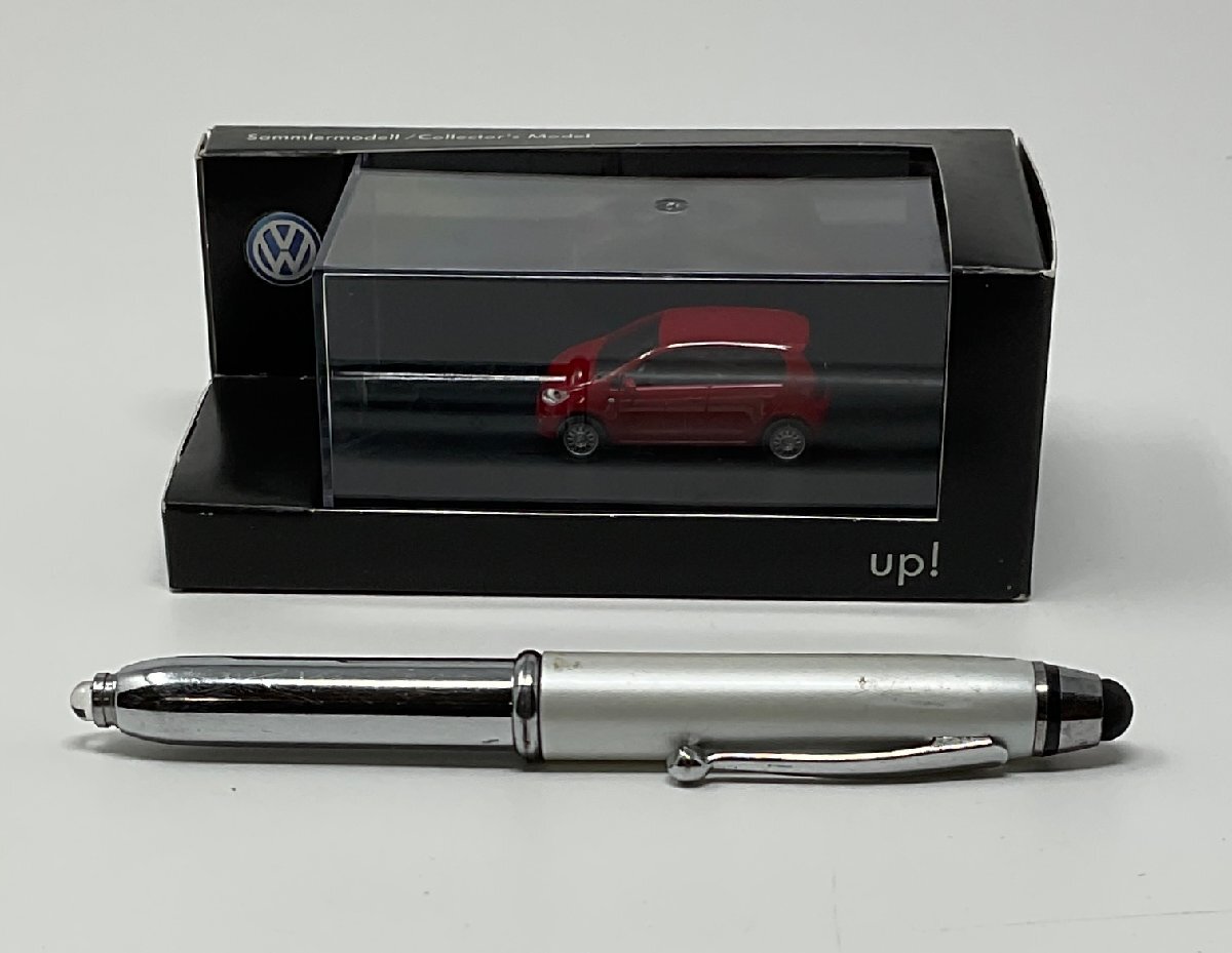 ▼TA0074 ミニカー フォルクスワーゲン up! アップ 1/87 VW ドイツ製_サイズ感のペン（12cm）は付いておりません