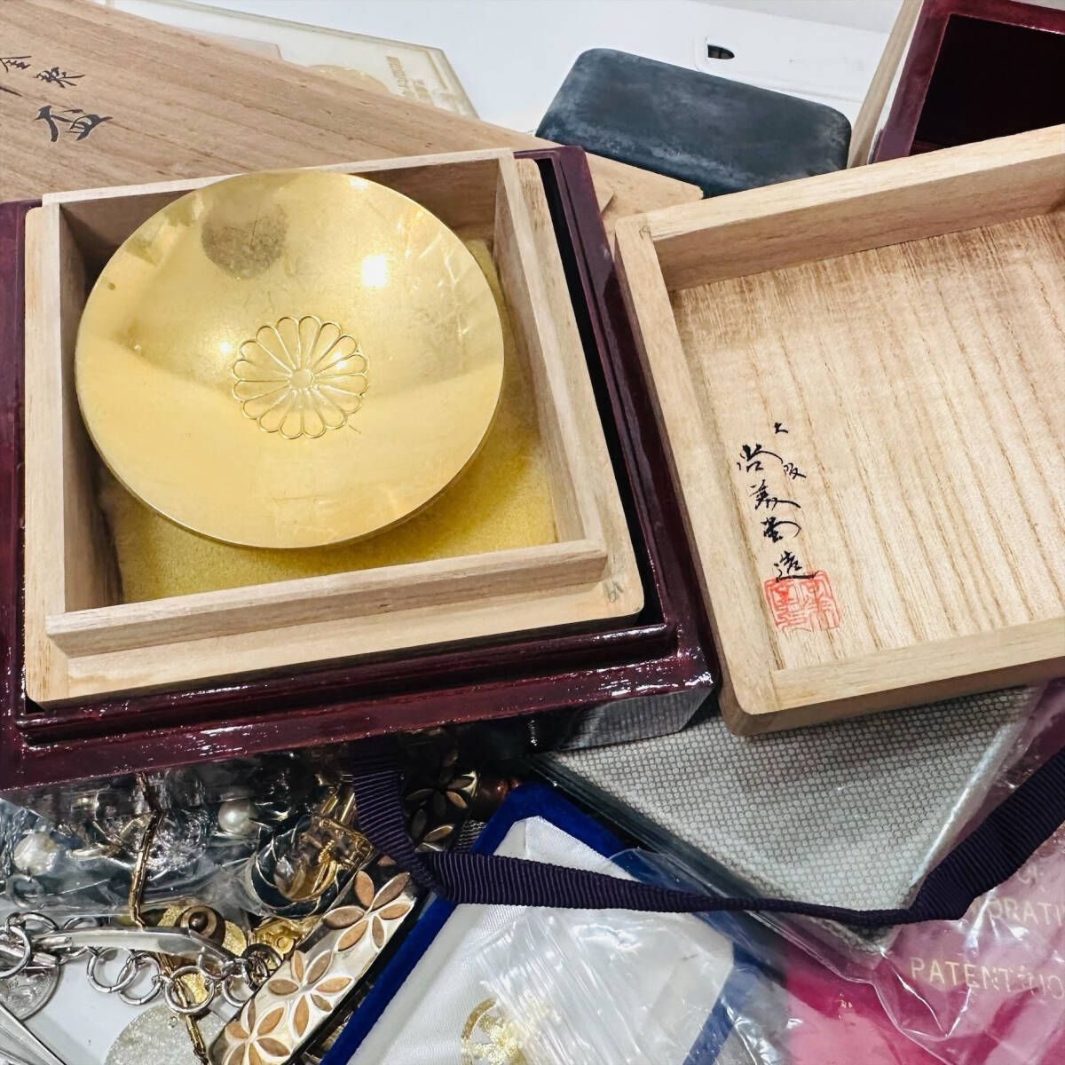  large amount accessory summarize gross weight approximately 5000g original gold manner imite-shon24K GP silver the kiss ring natural stone box attaching present condition goods coin gold dust 1 jpy 