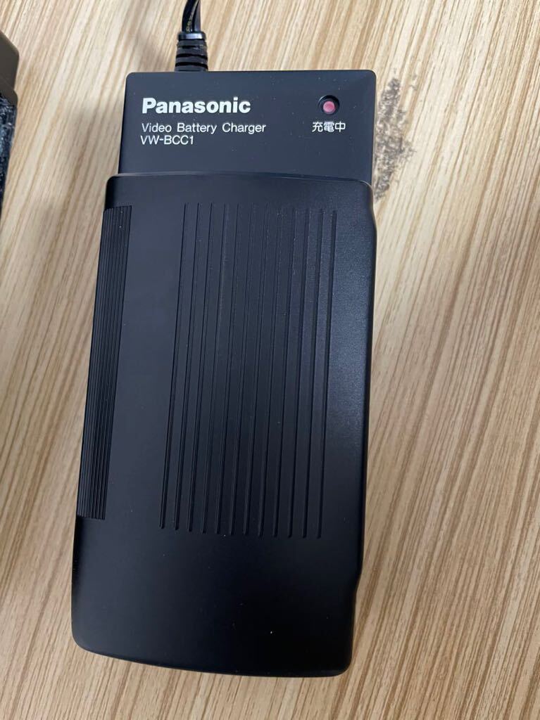 ビデオカメラ Panasonic パナソニック マックロードムービー NV-M70 VW-TCA7 VW-AMC5 VW-BCC1 箱付き 説明書付き 通電確認済みの画像9