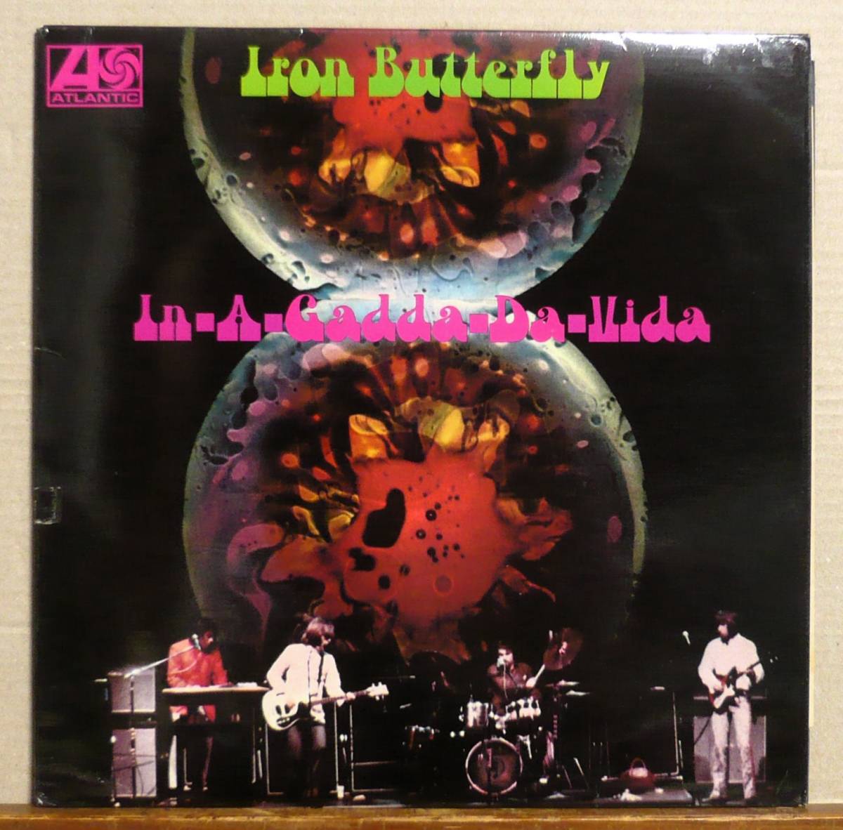 英LP●IRON BUTTERFLY／In-A-Gadda-Da-Vida　Red Maroonレーベル B面の大作はプレ・プログレ _画像1