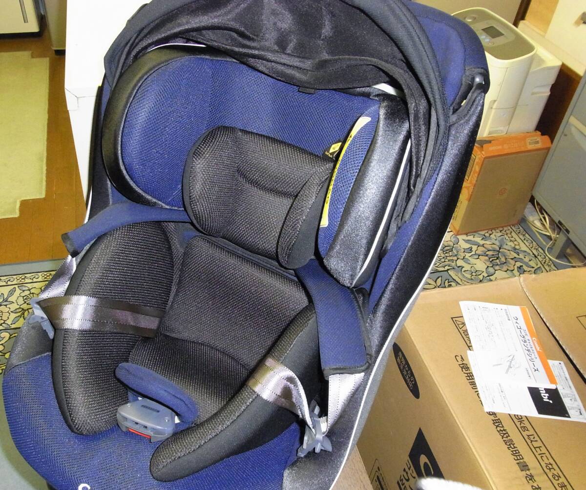 コンビ チャイルドシート 新生児 ウィゴーグランデ サイドプロテクション エッグショック DK ネイビー（NB）  使用回数の少ない美品の画像2