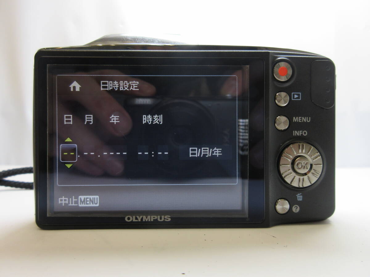 【20-67-800】OLYMPUS オリンパス デジタルカメラ SZ-11 シルバー1400万画素 光学20倍ズーム デジカメ ポーチ バッテリー２個付き_画像5