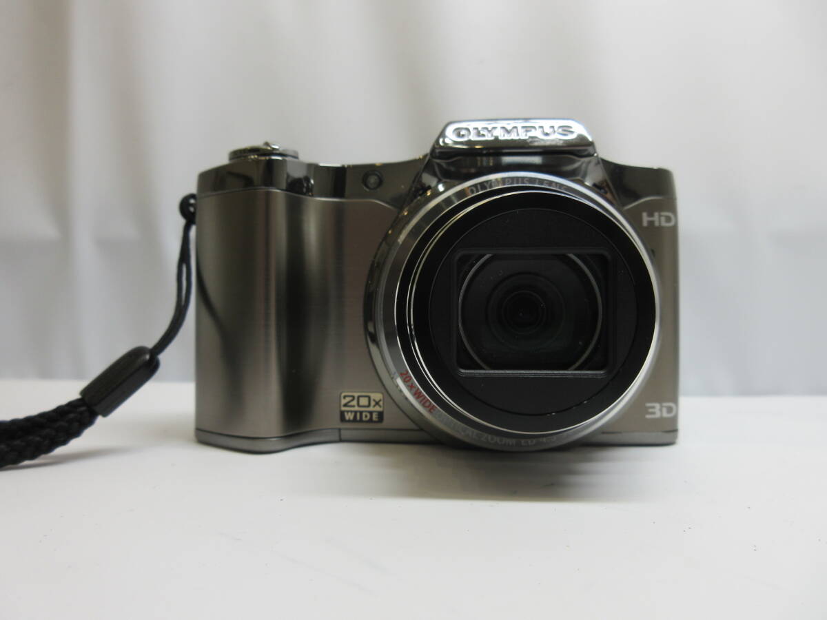 【20-67-800】OLYMPUS オリンパス デジタルカメラ SZ-11 シルバー1400万画素 光学20倍ズーム デジカメ ポーチ バッテリー２個付き_画像2