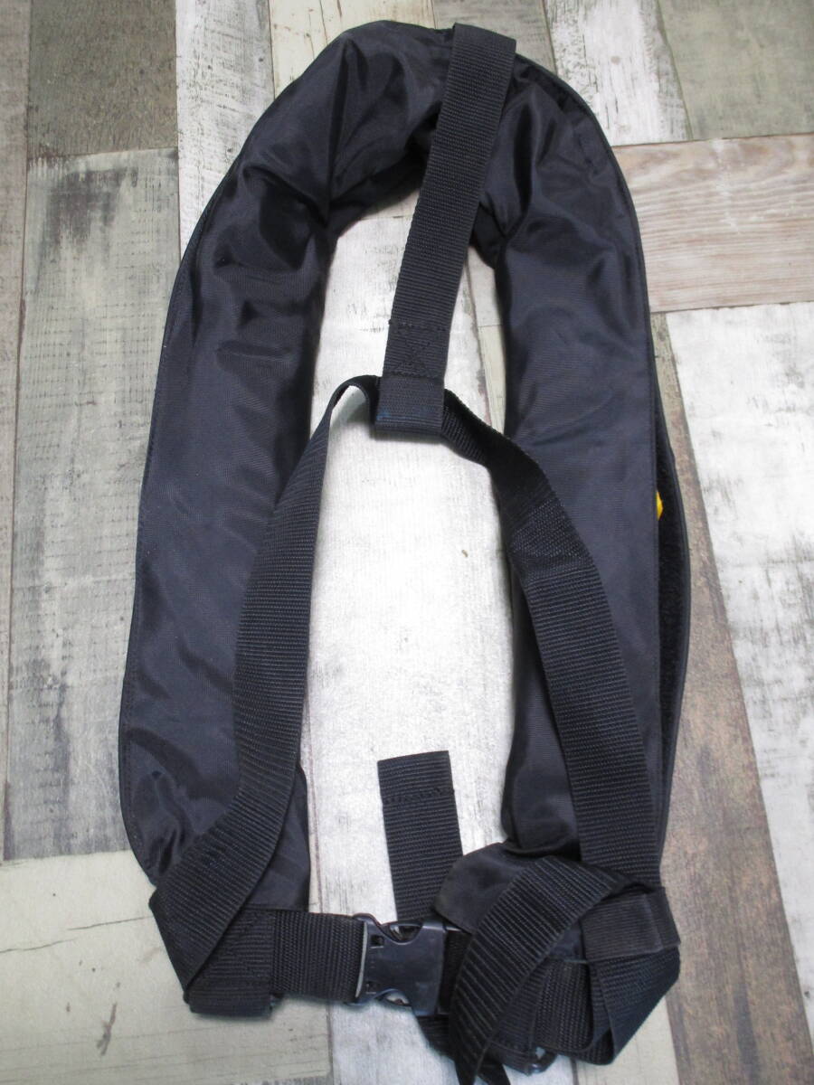 ブルーストーム BLUESTORM 救命胴衣 ライフジャケット 自動膨張式  ブラック 現状品 （FLAWEの画像6