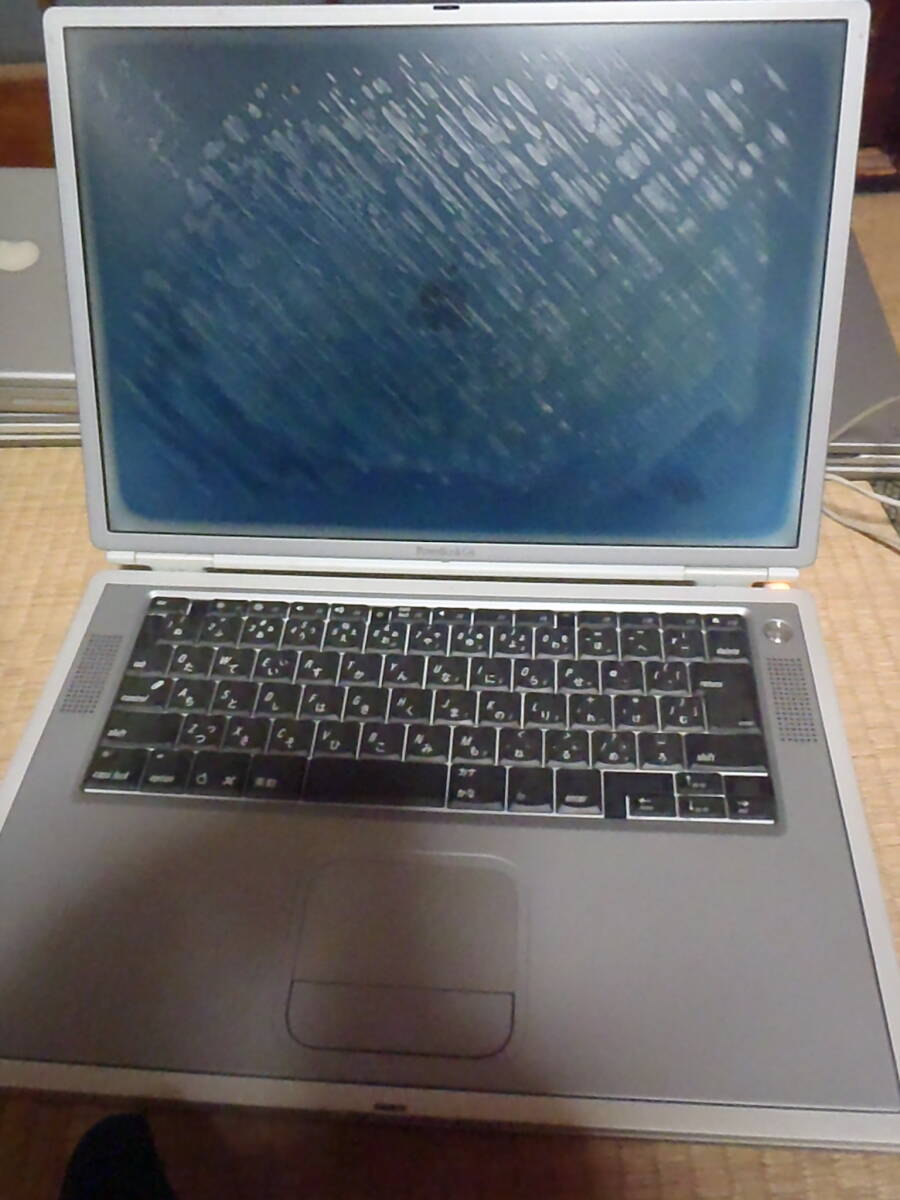 ジャンク　アップル PowerBook G4 15インチ5台セットM5884:2台、M8407:1台、A1106:1台、A1001:分解品1台_M5884　起動しました。