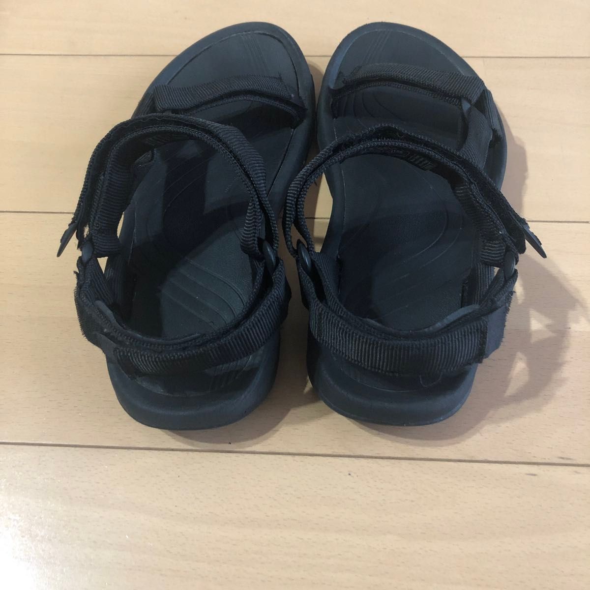 27.0   teva   テバ　サマーサンダル