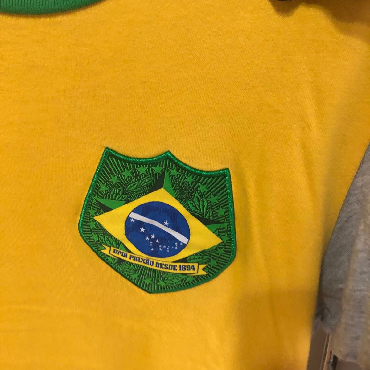 M   アディダス　adidas  tシャツ　ブラジル