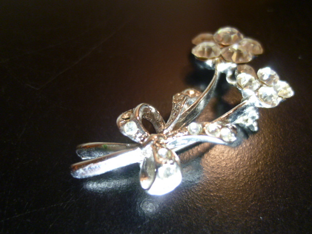  flower motif brooch anti moni - made Cubic Zirconia * rhinestone attaching new goods * unused * exhibition goods 