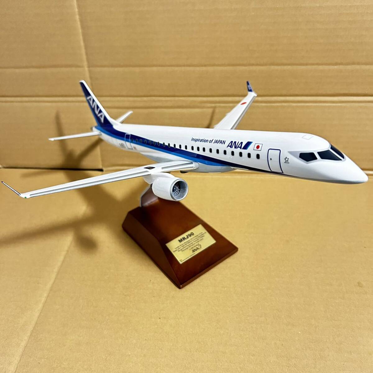 パックミン 1:100 MRJ90 三菱リージョナルジェット ANA PACMIN 航空機 模型 全日空 ABS製飛行機模型 1/100 MRJ-90_画像1