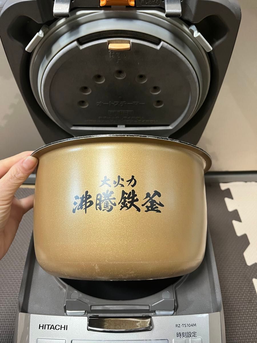 RZ-TS104M HITACHI　炊飯器　2020年製